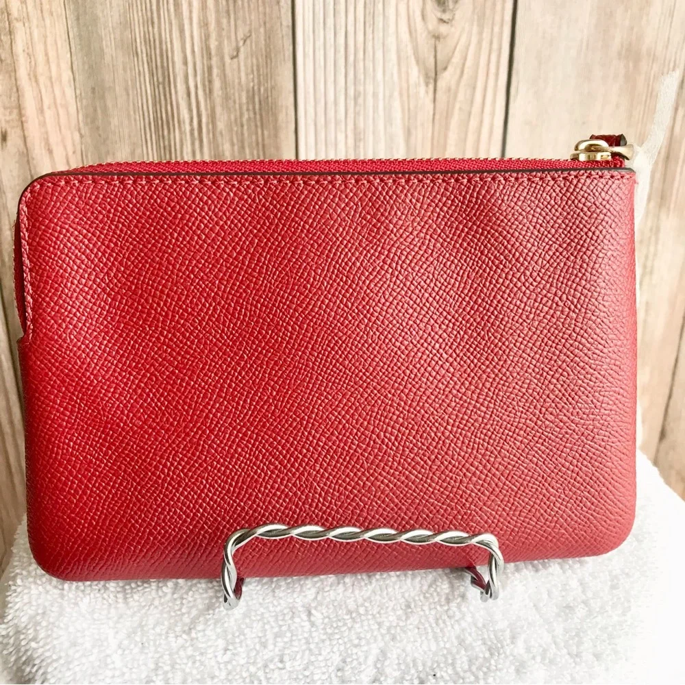 🆕 Coach Corner Zip Wristlet - Picture 3 of 7